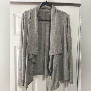 Nike - S - Light gray drape active cardigan